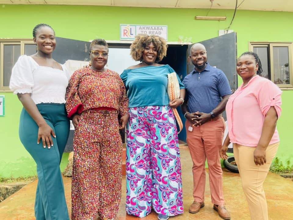 Children reading at the Gbawe library